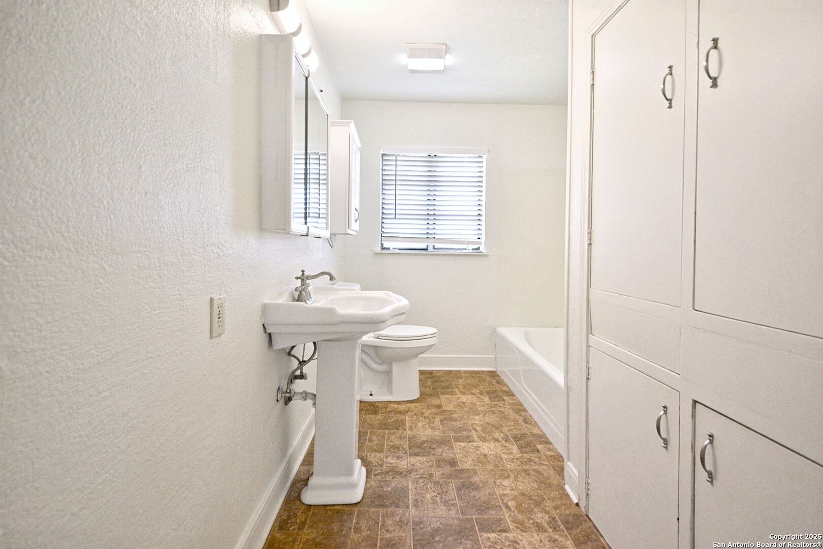 268 E Mill Street New Braunfels TX 78130