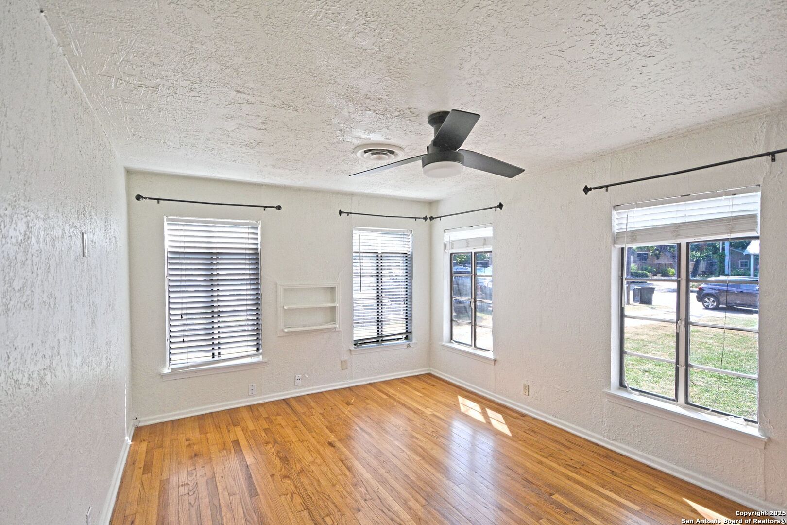 268 E Mill Street New Braunfels TX 78130