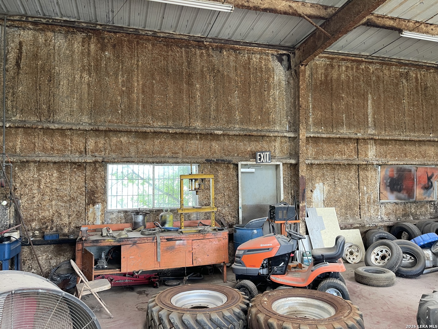 2081 Bi 35 E Pearsall TX 78061