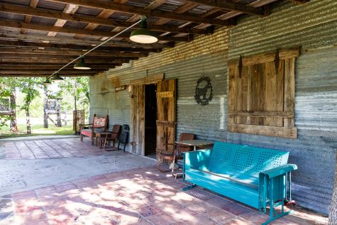 9878 State Highway 16 S Pipe Creek TX 78063
