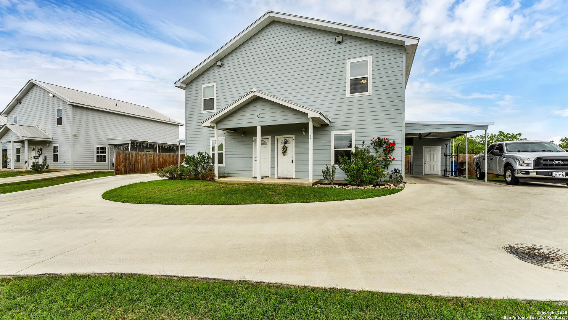 201 Lantana Floresville TX 78114