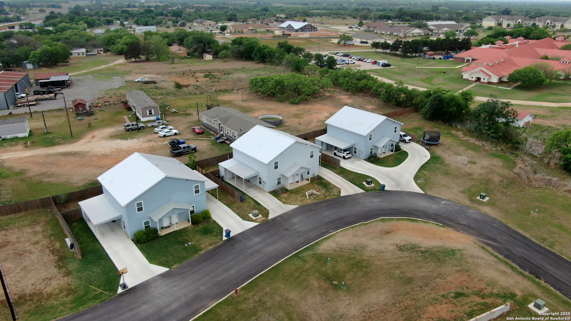 201 Lantana Floresville TX 78114