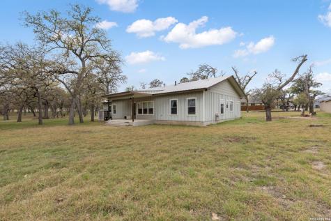 1811 N Llano Street Fredericksburg TX 78624