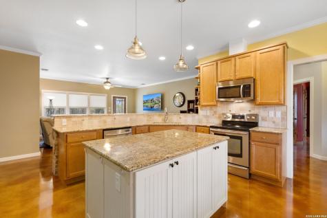 1811 N Llano Street Fredericksburg TX 78624
