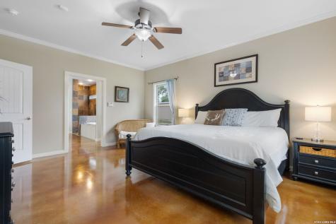 1811 N Llano Street Fredericksburg TX 78624