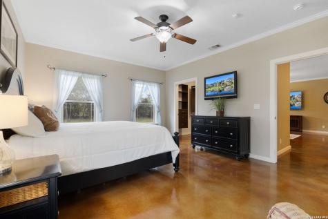1811 N Llano Street Fredericksburg TX 78624