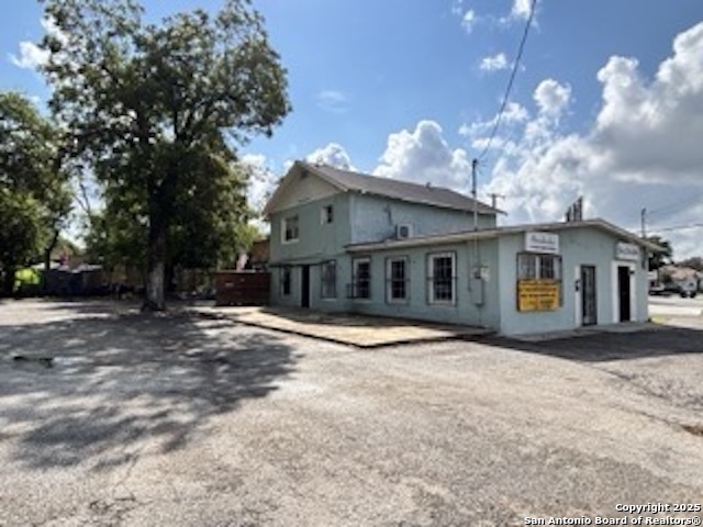 3016 S Presa San Antonio TX 78210