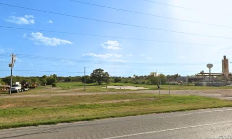 531 10th Floresville TX 78114