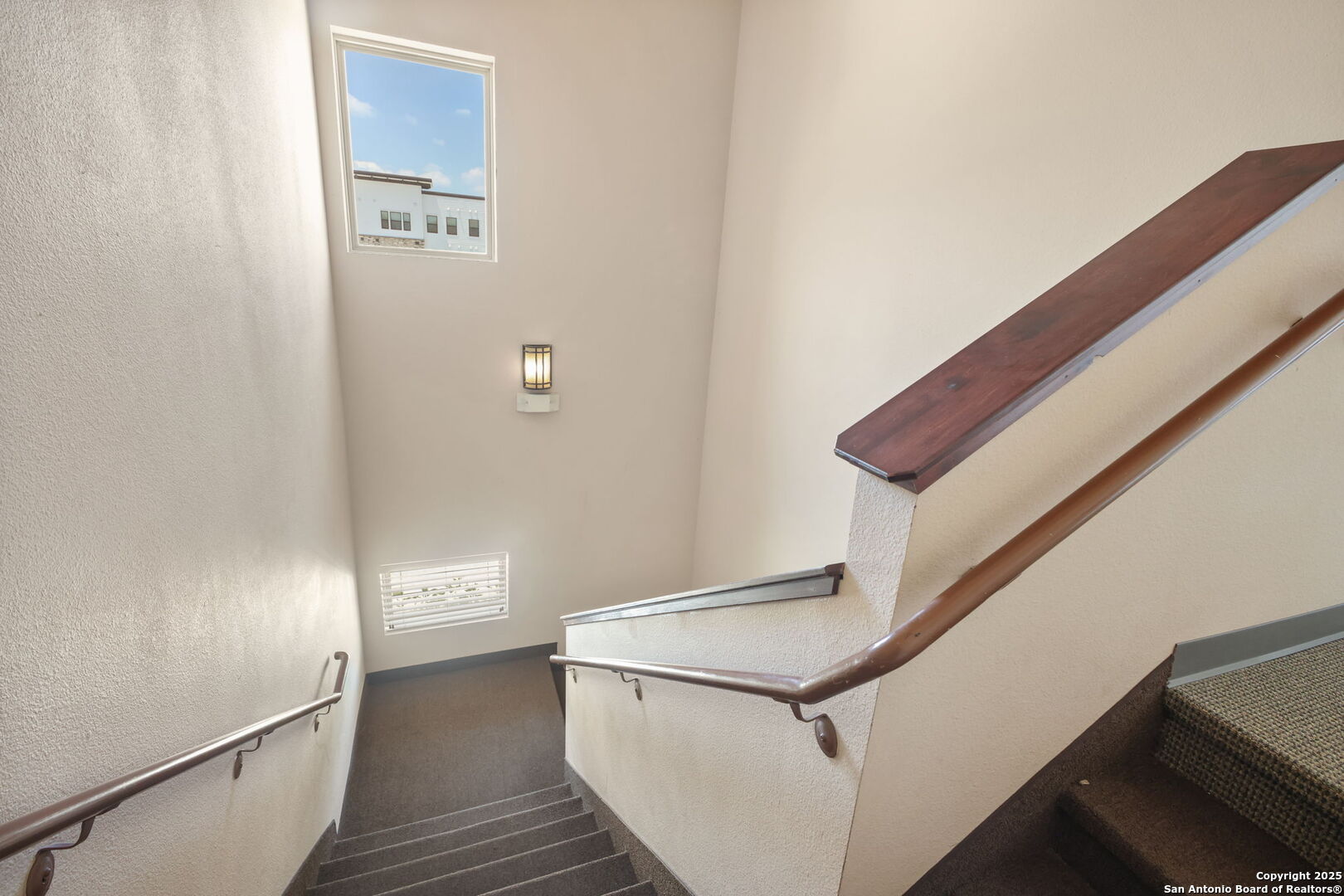 2 Spurs Lane San Antonio TX 78240