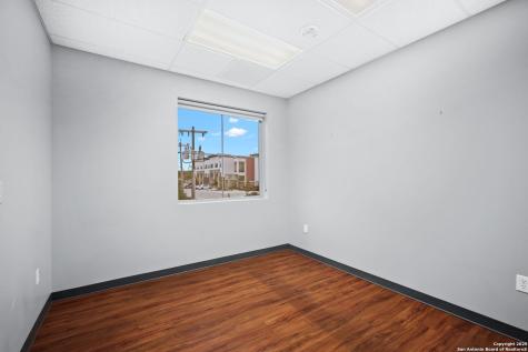 2 Spurs Lane San Antonio TX 78240