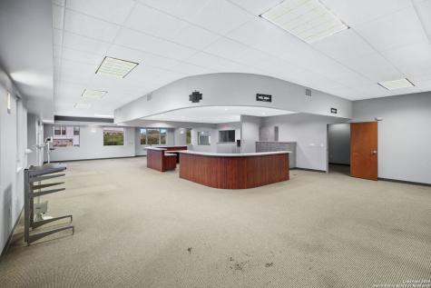 2 Spurs Lane San Antonio TX 78240