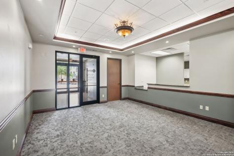 2 Spurs Lane San Antonio TX 78240