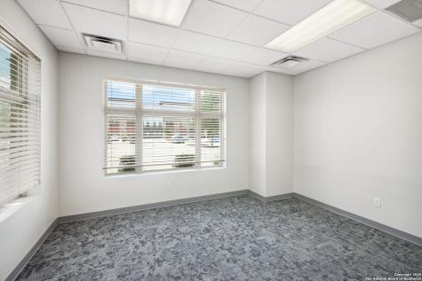 2 Spurs Lane San Antonio TX 78240
