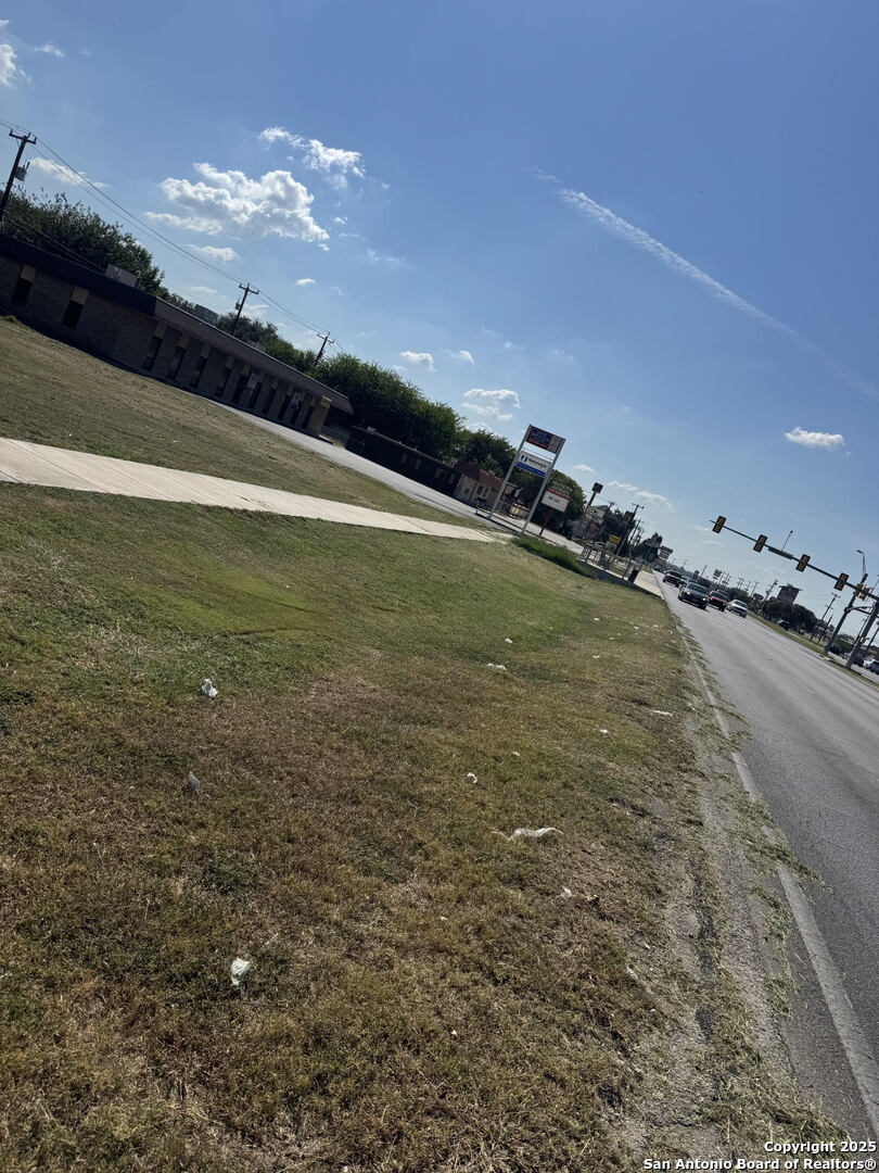 7125 Bandera Leon Valley TX 78238