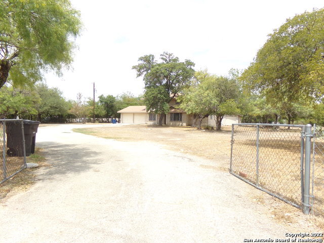 5975 Babcock San Antonio TX 78240