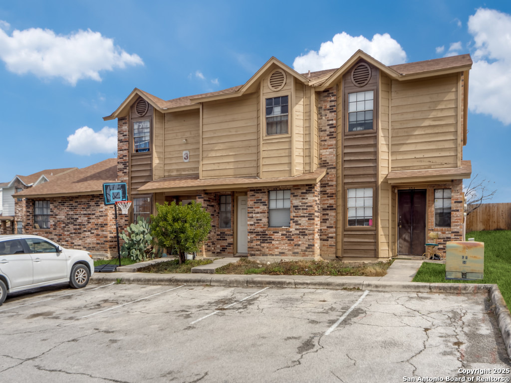 10530 Starcrest San Antonio TX 78217