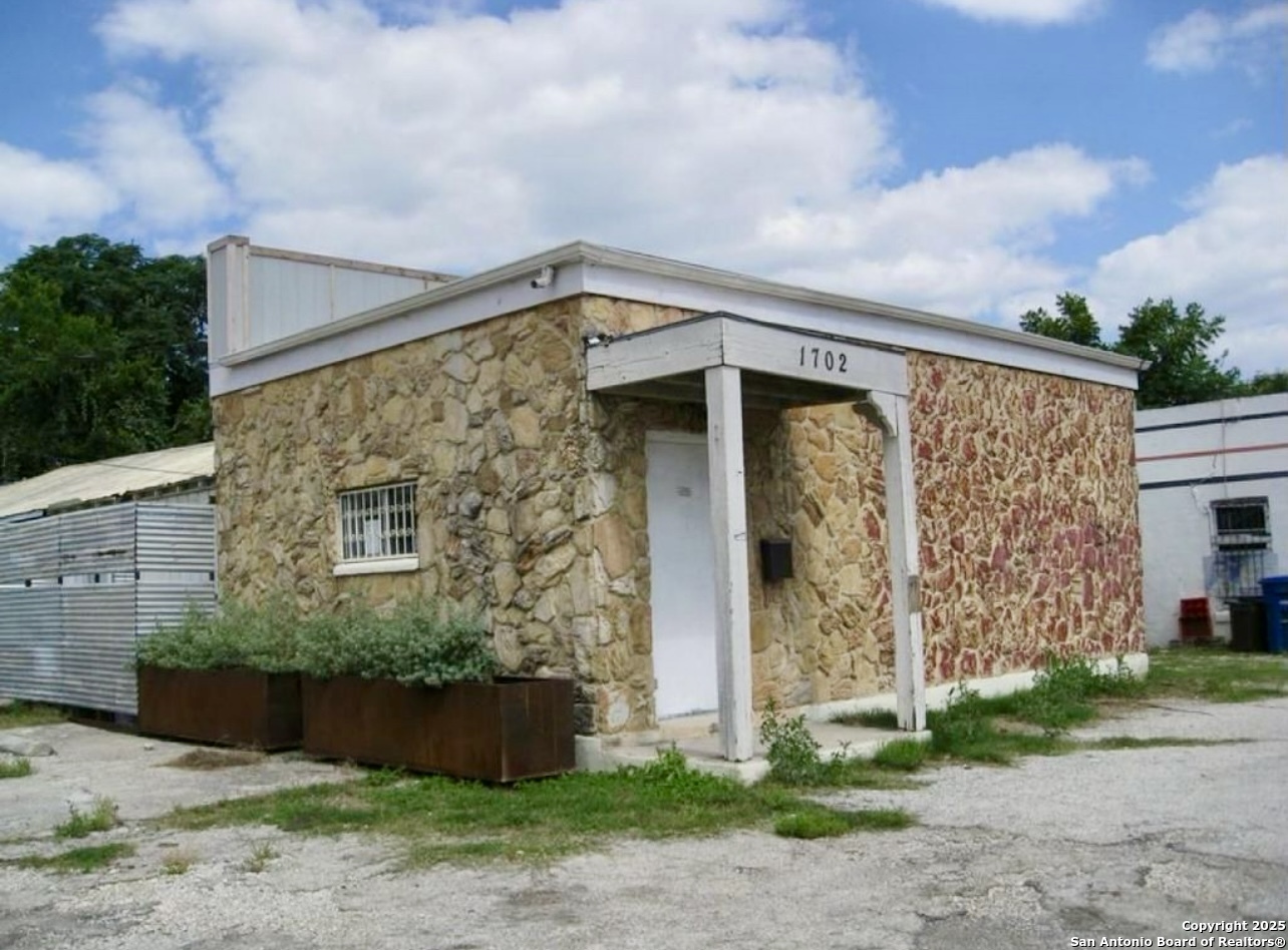 1702-1706 S Presa Street San Antonio TX 78210