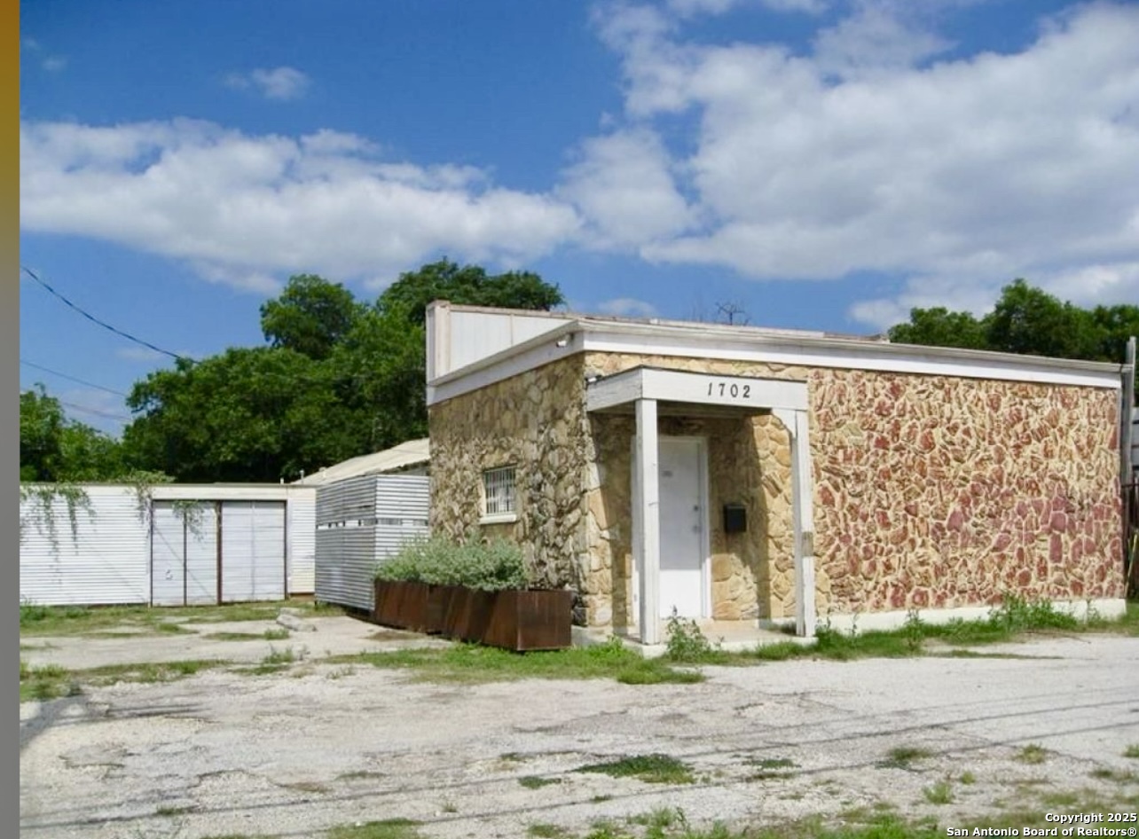 1702-1706 S Presa Street San Antonio TX 78210