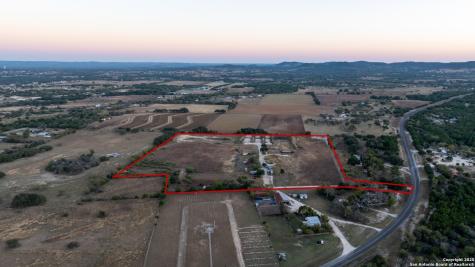 21.4 +/- Ac Fm 1077 Bandera TX 78003