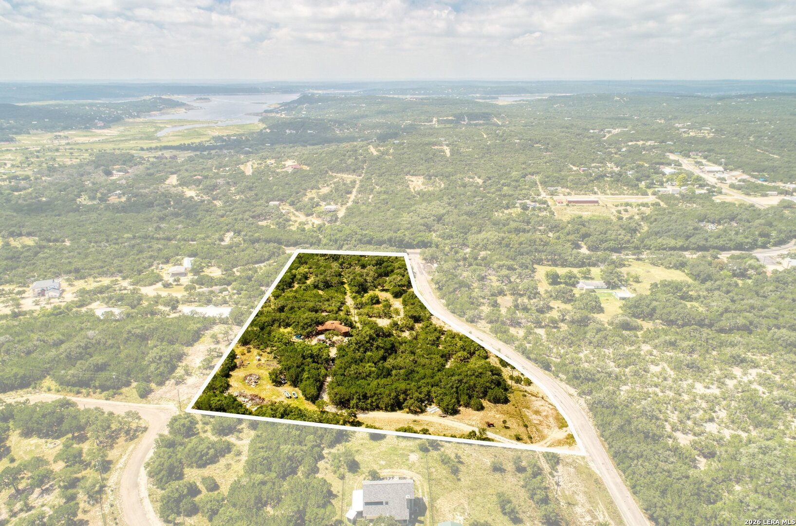 10294 Park Road 37 Lakehills TX 78063