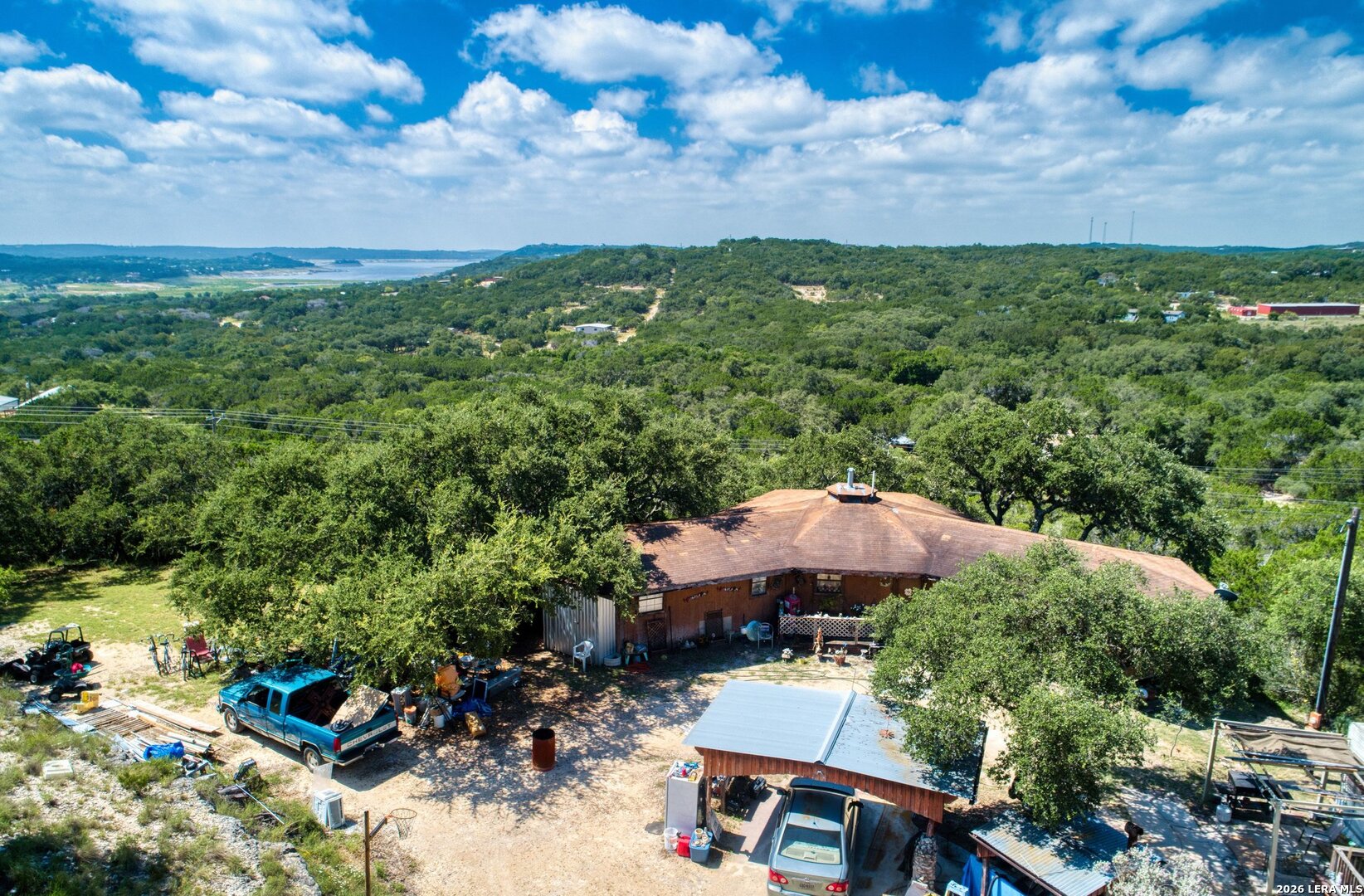 10294 Park Road 37 Lakehills TX 78063