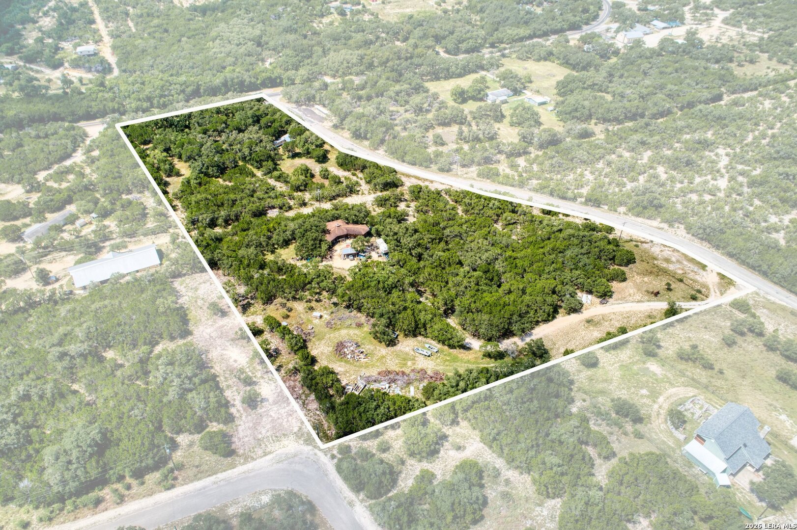 10294 Park Road 37 Lakehills TX 78063