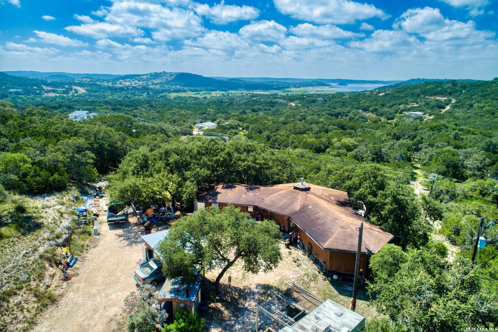 10294 Park Road 37 Lakehills TX 78063