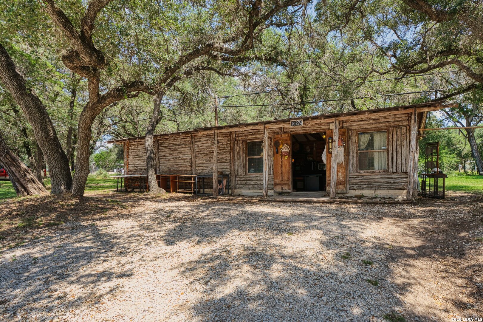 10294 Park Road 37 Lakehills TX 78063