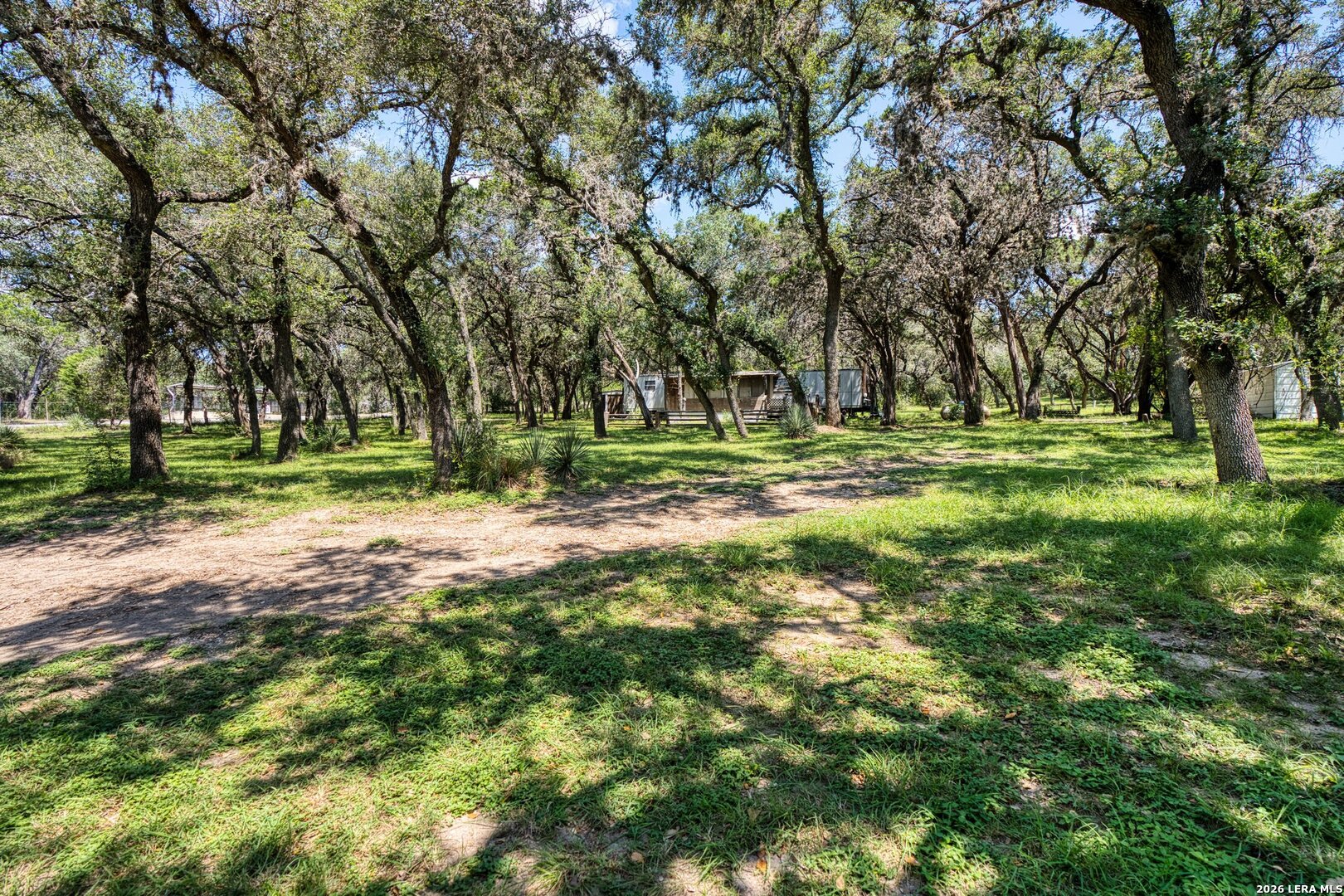 10294 Park Road 37 Lakehills TX 78063