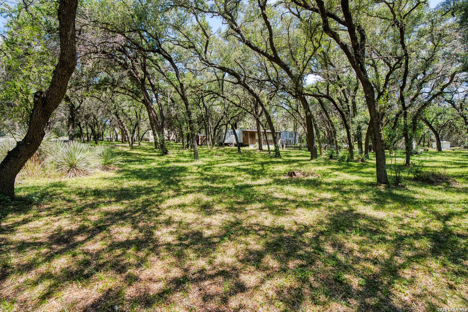 10294 Park Road 37 Lakehills TX 78063