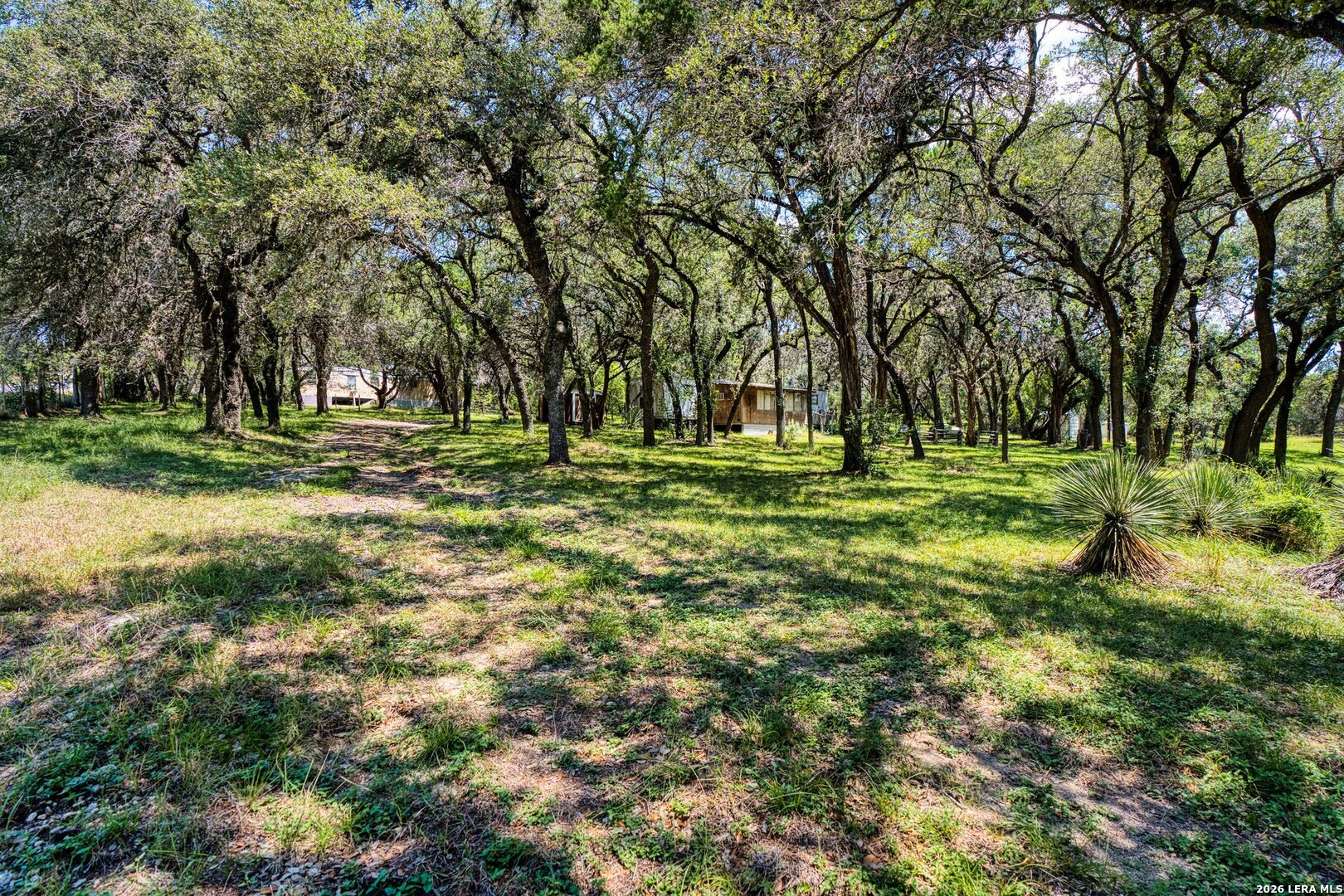10294 Park Road 37 Lakehills TX 78063