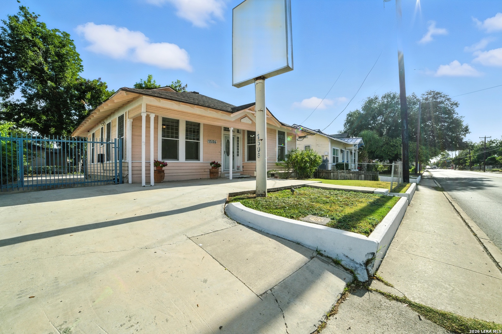 1506 Martin San Antonio TX 78207