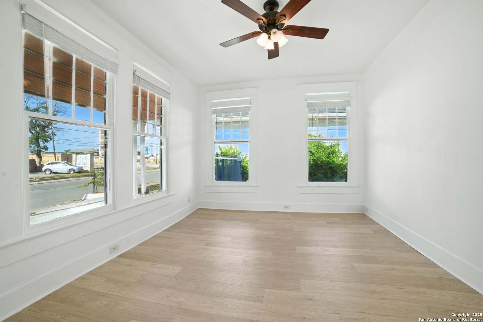 1506 W Martin San Antonio TX 78207