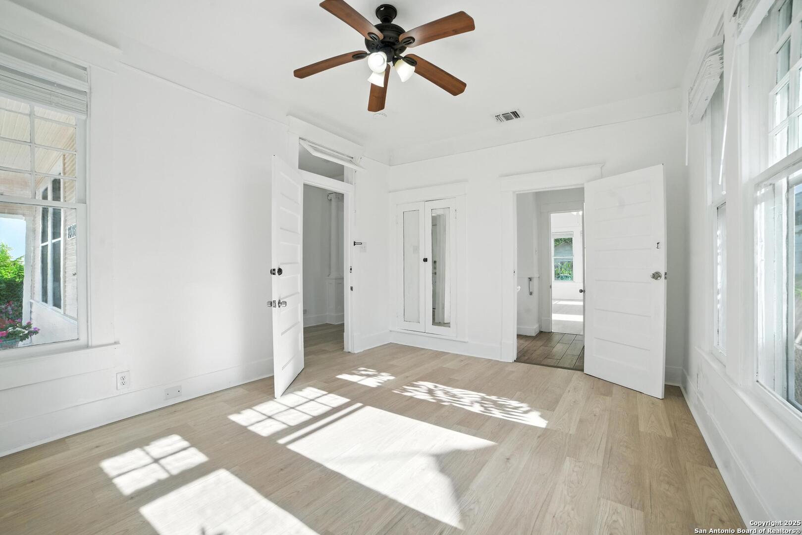 1506 W Martin San Antonio TX 78207