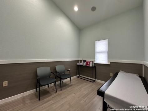 1510 S Main Boerne TX 78006