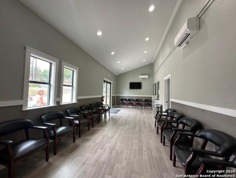 1510 S Main Boerne TX 78006