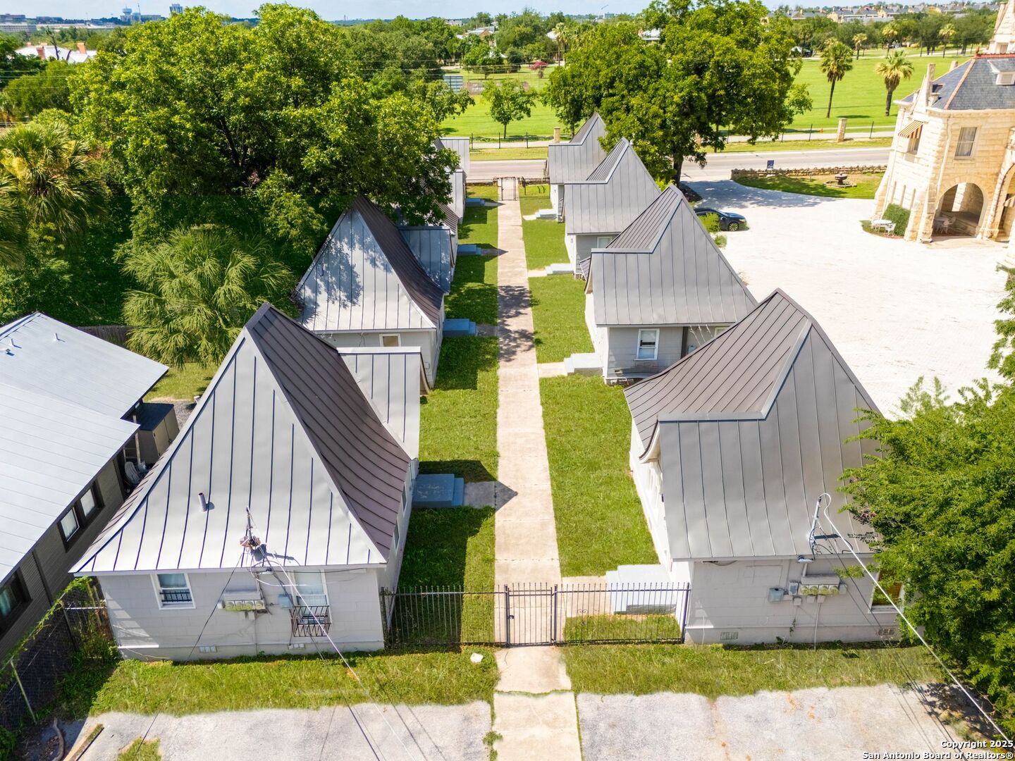 930 E Grayson Street San Antonio TX 78208