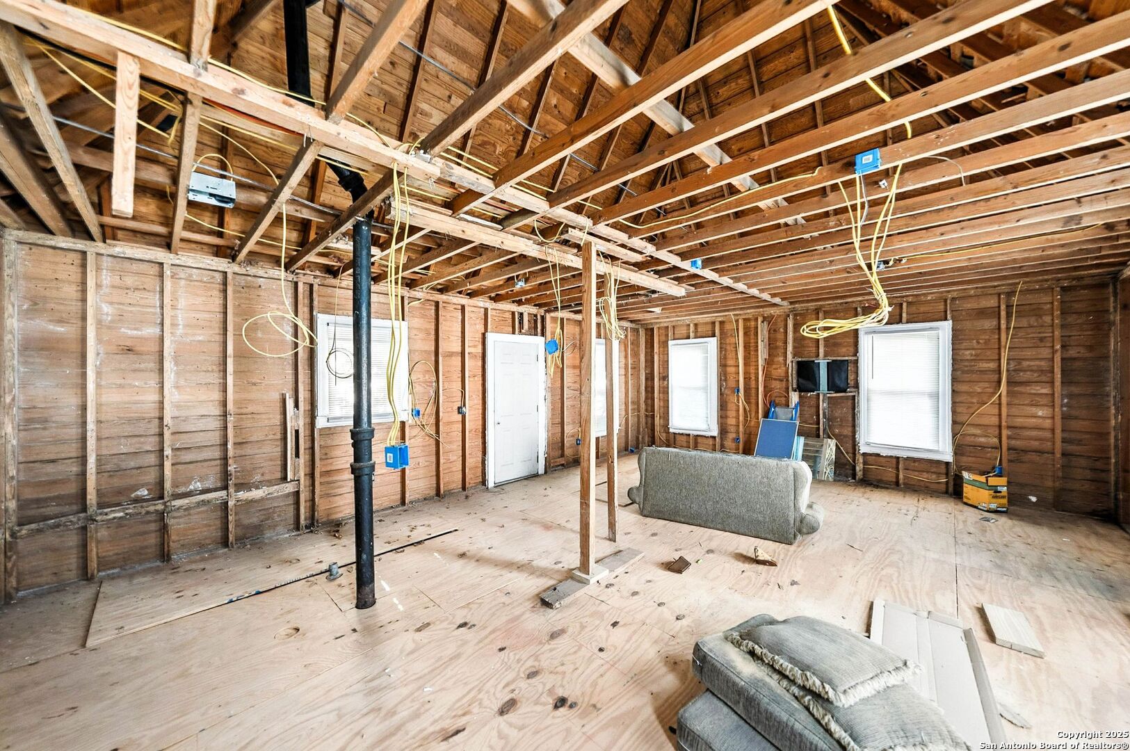 930 E Grayson Street San Antonio TX 78208