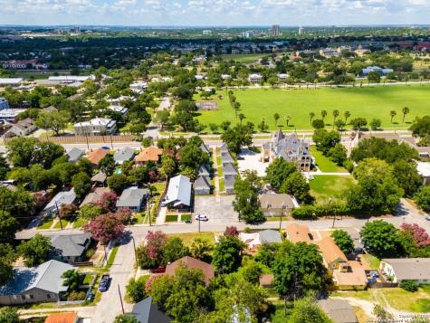 930 E Grayson Street San Antonio TX 78208