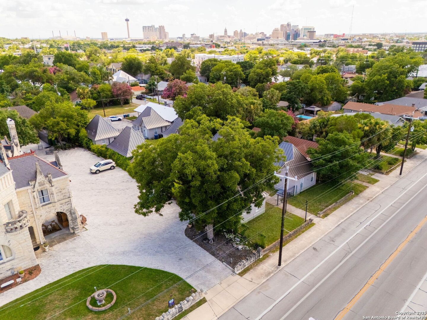 930 E Grayson Street San Antonio TX 78208