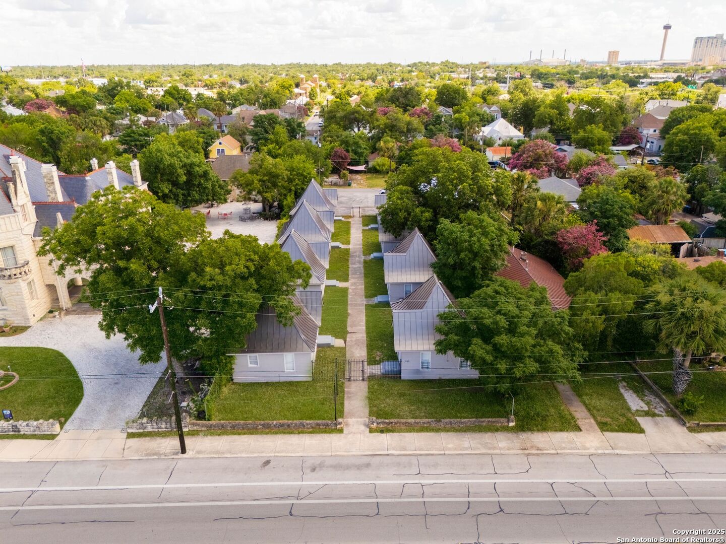 930 E Grayson Street San Antonio TX 78208