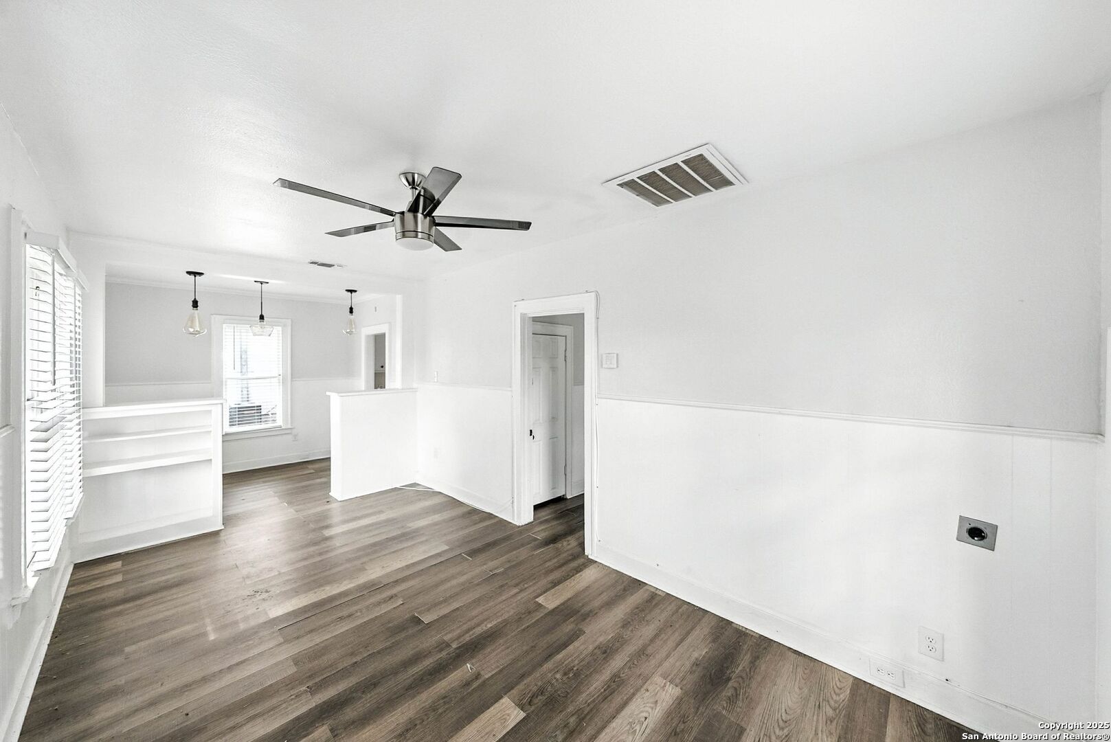 930 E Grayson Street San Antonio TX 78208