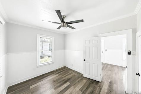 930 E Grayson Street San Antonio TX 78208