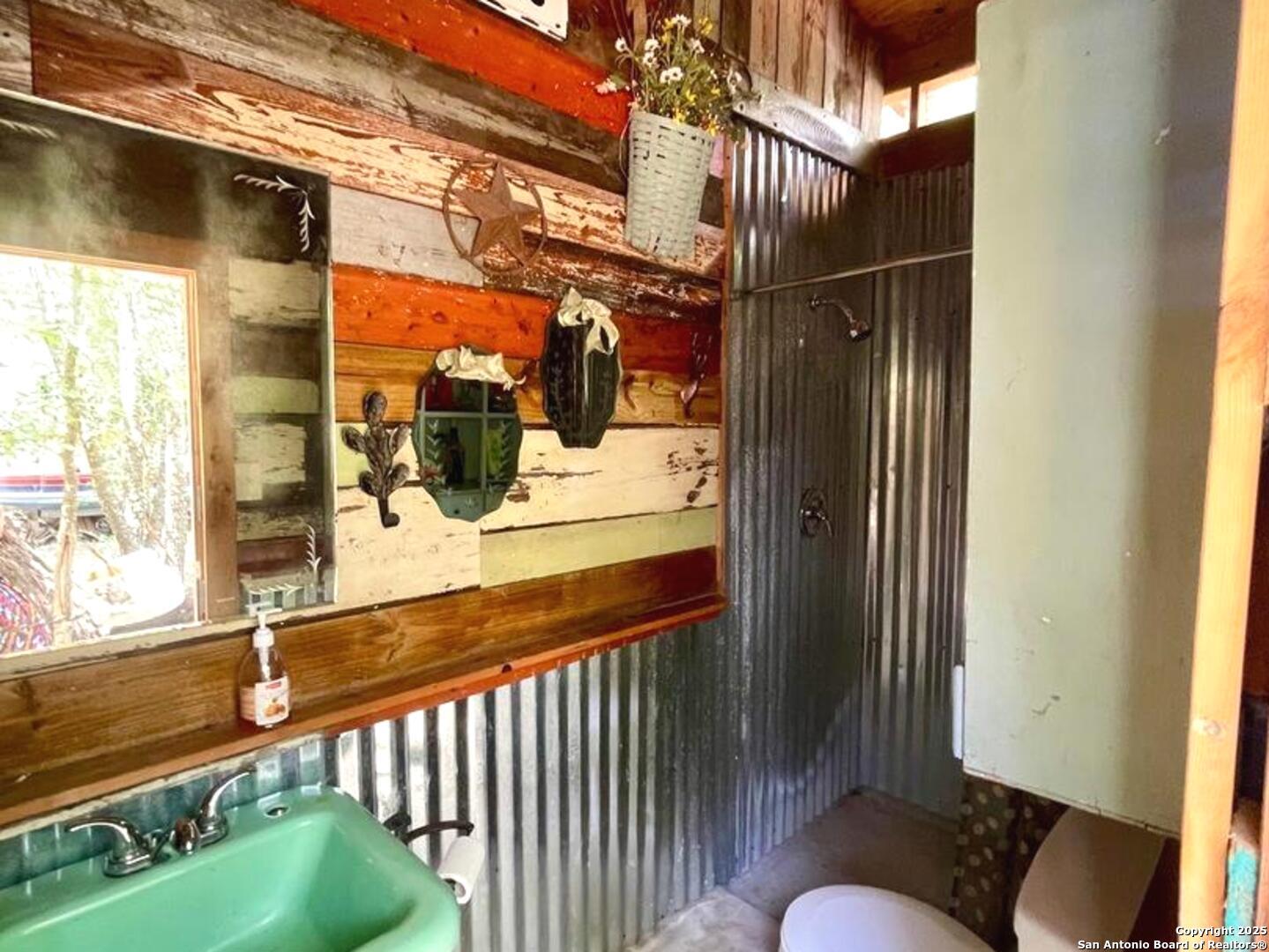 973 River Bend Bandera TX 78003