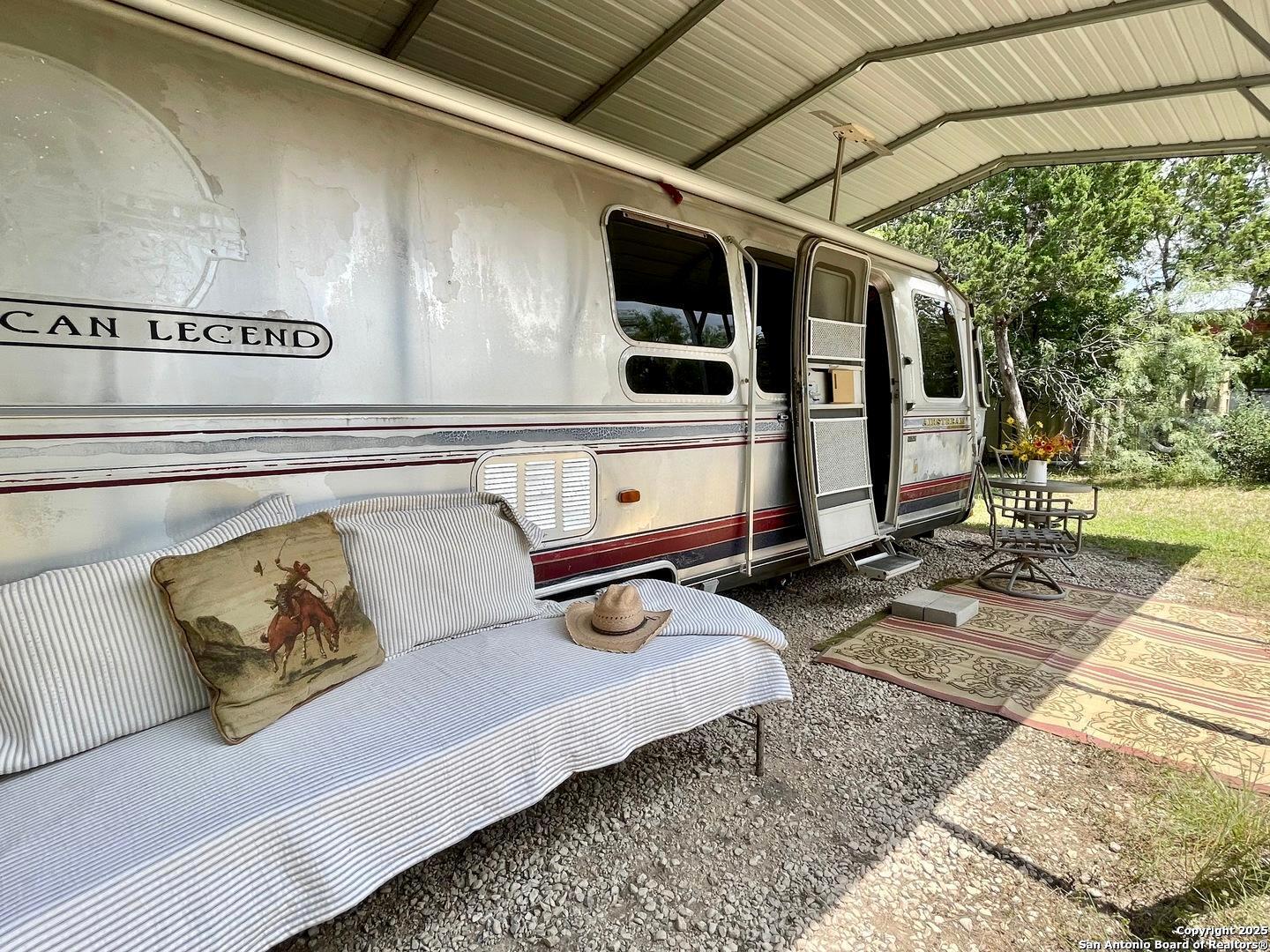 973 River Bend Bandera TX 78003