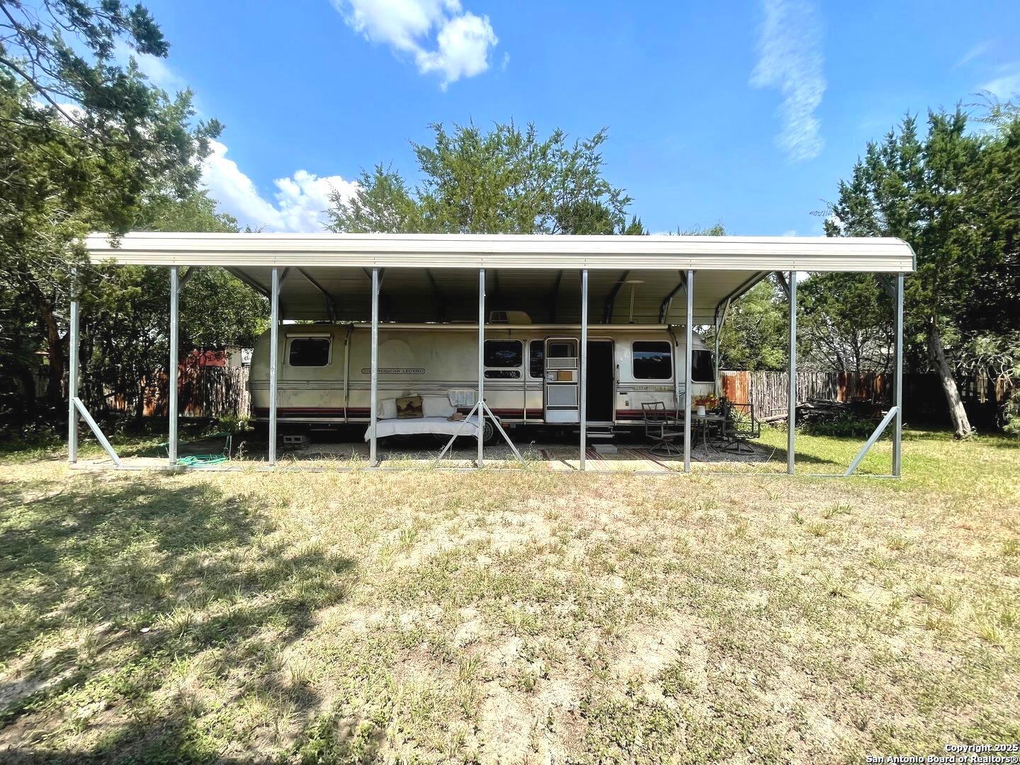 973 River Bend Bandera TX 78003