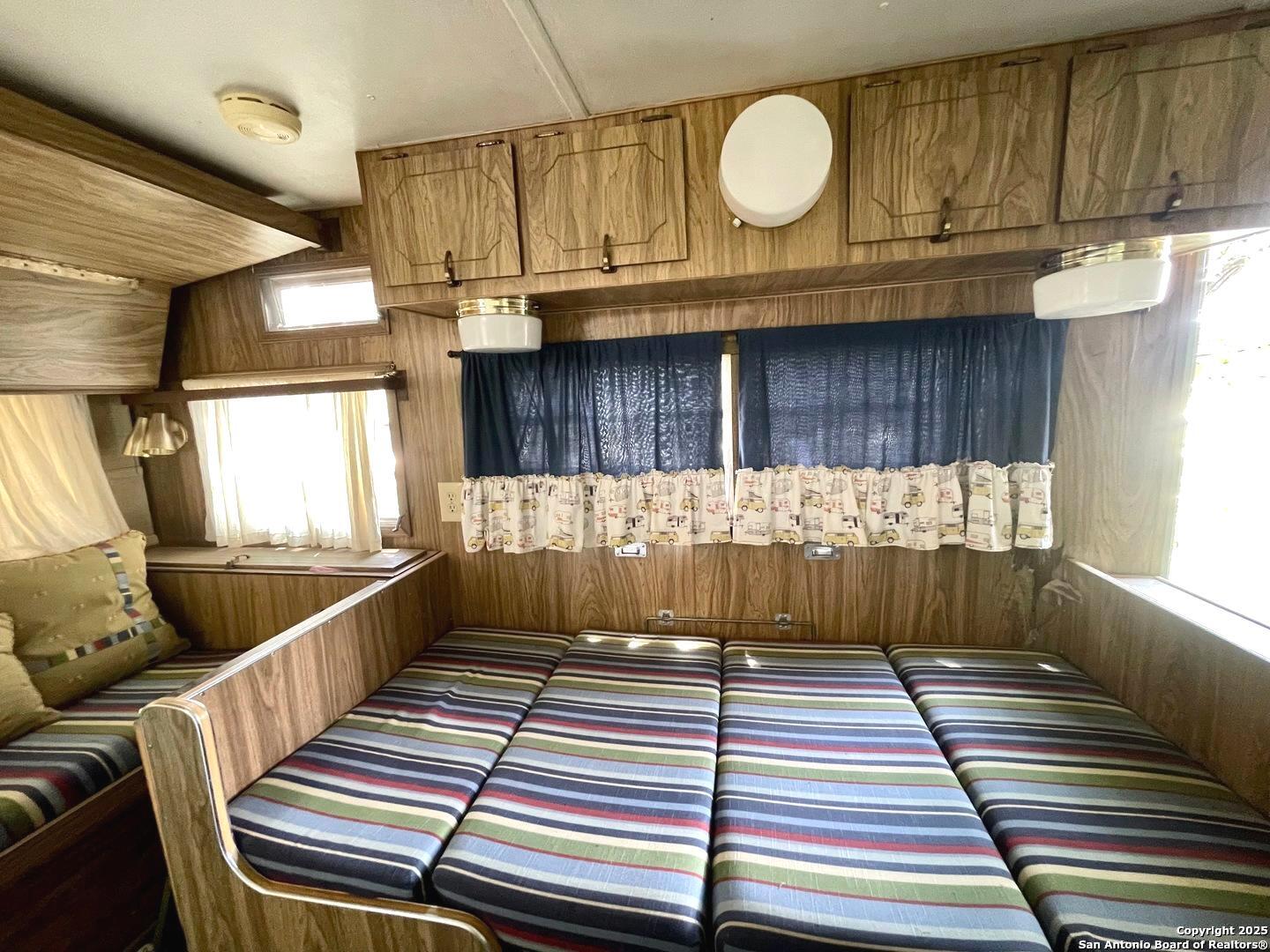 973 River Bend Bandera TX 78003