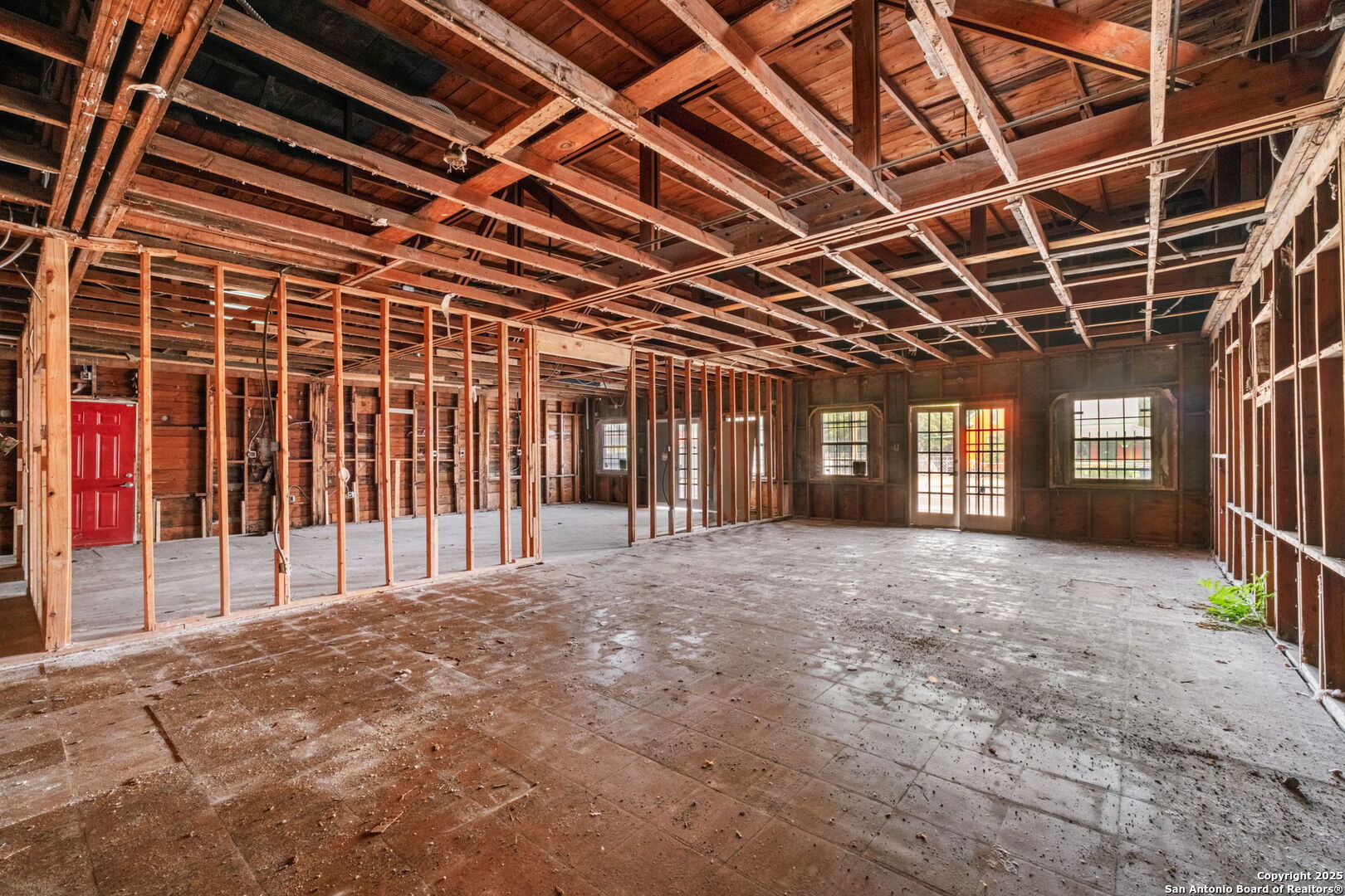 2219 S Flores San Antonio TX 78204