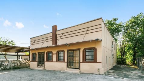2219 S Flores San Antonio TX 78204