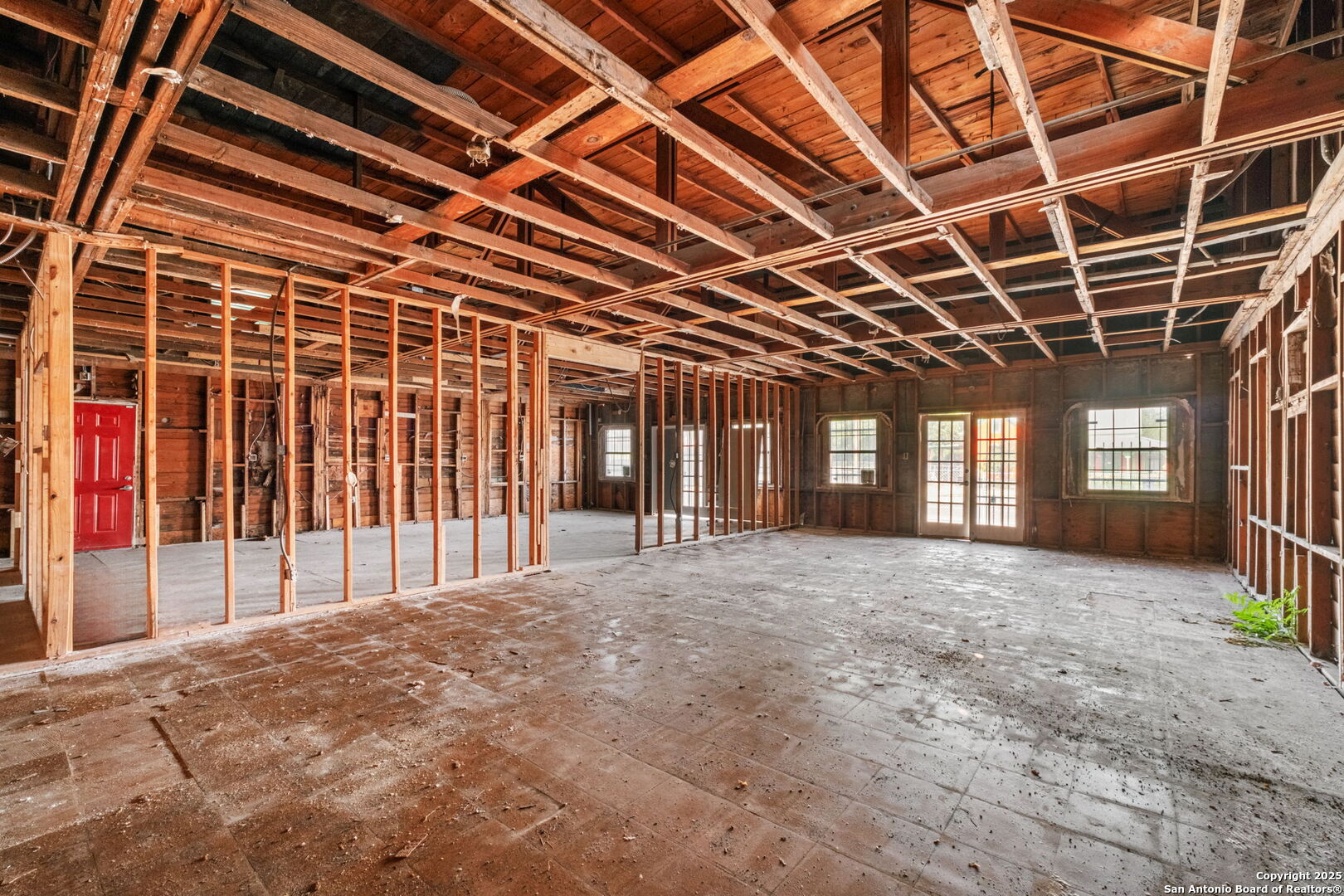 2219 S Flores San Antonio TX 78204